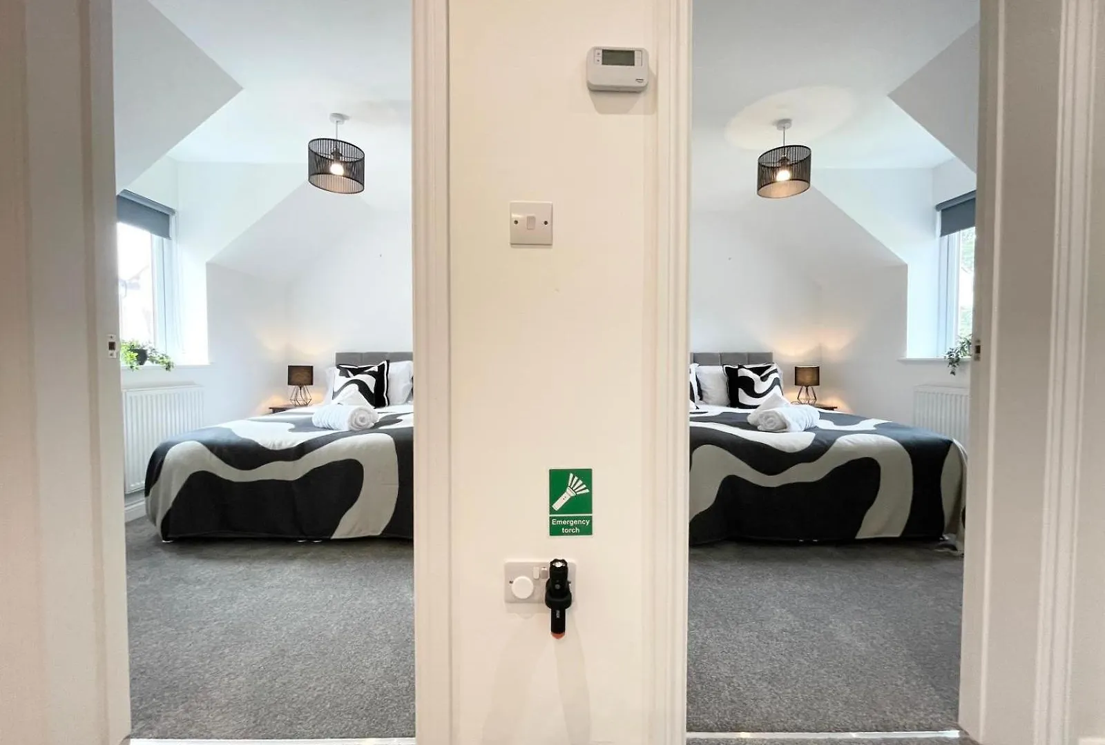 Brand New 4-Bedroom Detached House - 20-Min Walk To Gloucester Docks - Ample Parking - Superfast Wi-Fi - Long-Stay Rates! Apartment