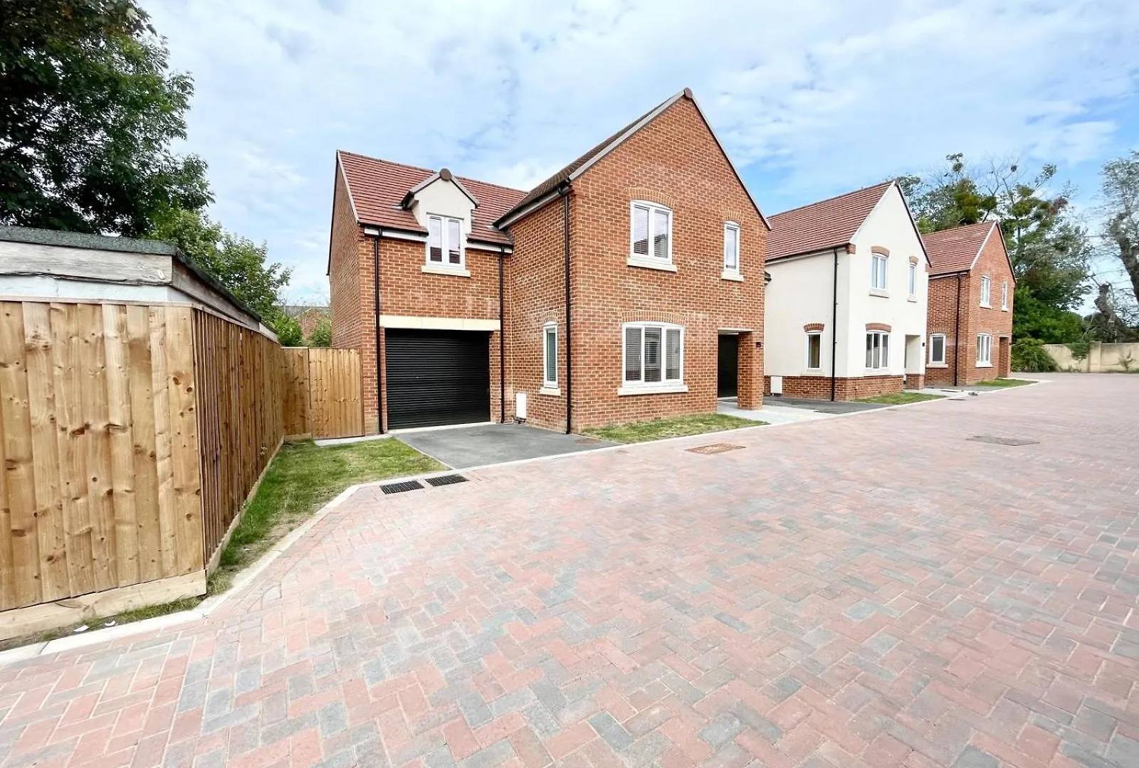 Apartment Brand New 4-Bedroom Detached House - 20-Min Walk To Gloucester Docks - Ample Parking - Superfast Wi-Fi - Long-Stay Rates! United Kingdom