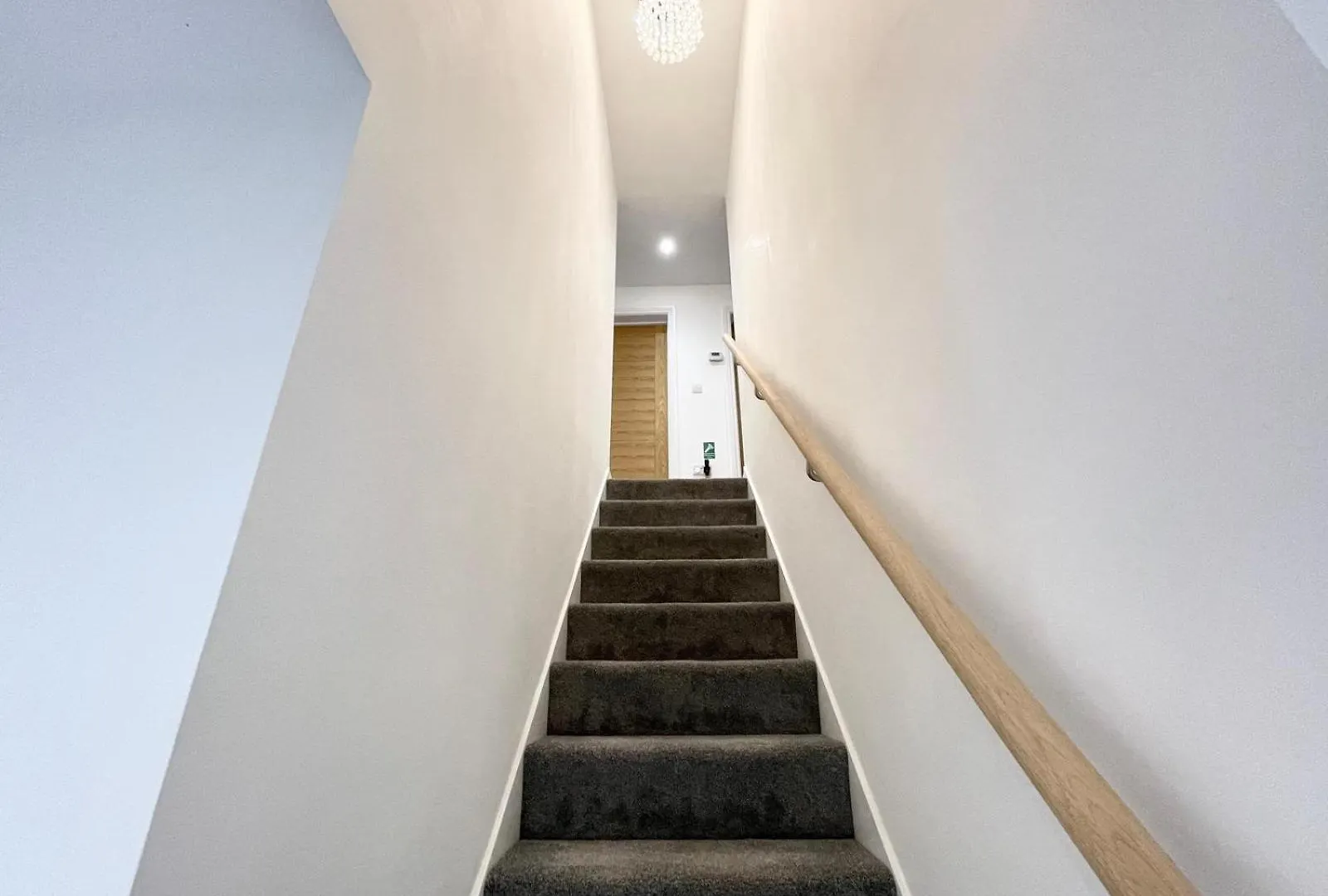 Apartment Brand New 4-Bedroom Detached House - 20-Min Walk To Gloucester Docks - Ample Parking - Superfast Wi-Fi - Long-Stay Rates!